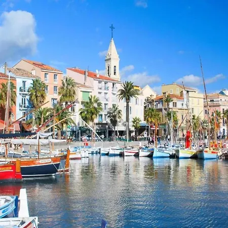 別荘 In With Pool ボルム・レ・ミモザ